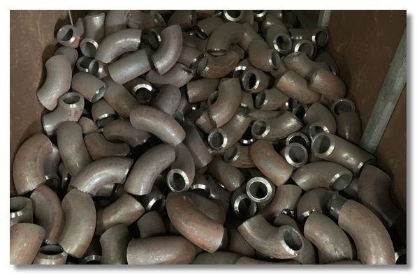 180度對(duì)焊彎頭生產(chǎn)廠家